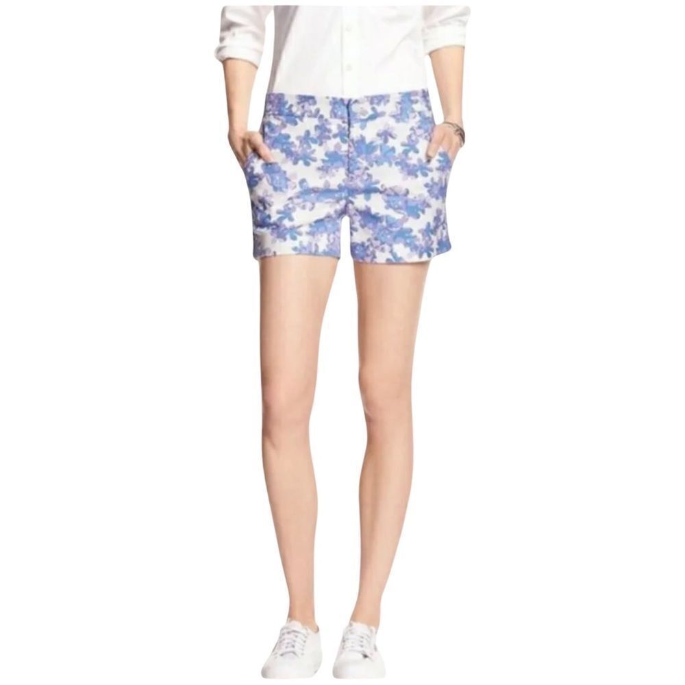 Banana Republic Lavender Periwinkle Floral Print Hampton Fit Short